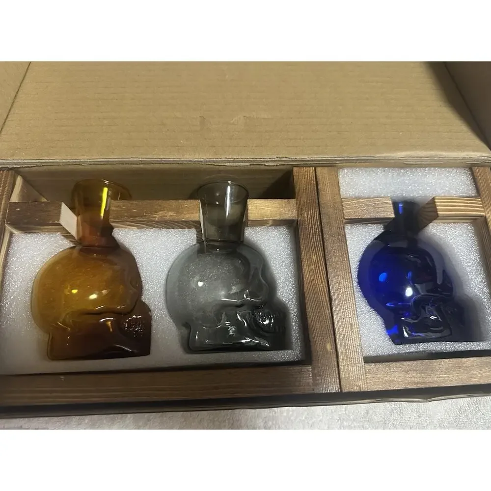 Halloween Skull Plant Terrarium Kit Glass Vases for Home Office Decor 3 Colors